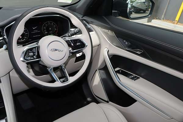 2025 Jaguar F-PACE PHEV P400e R-Dynamic SE 90th Anniversary Edition X761