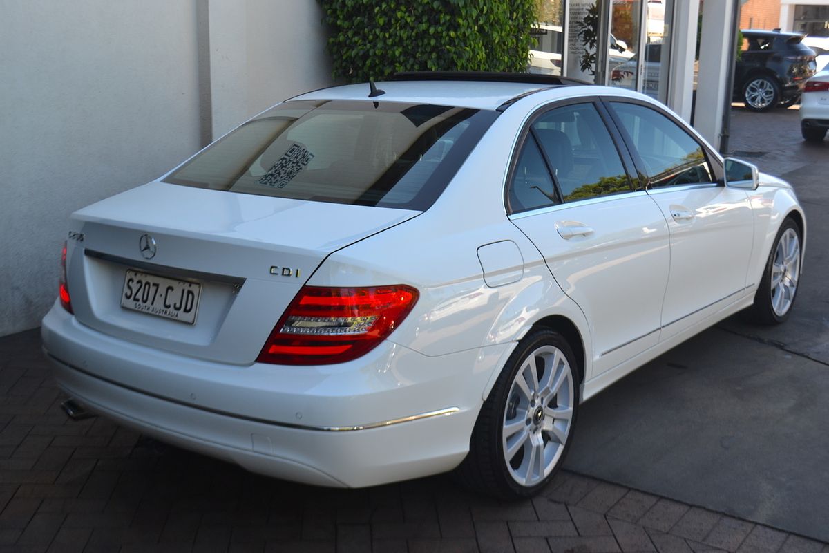 2012 Mercedes-Benz C-Class C250 CDI BlueEFFICIENCY Avantgarde W204