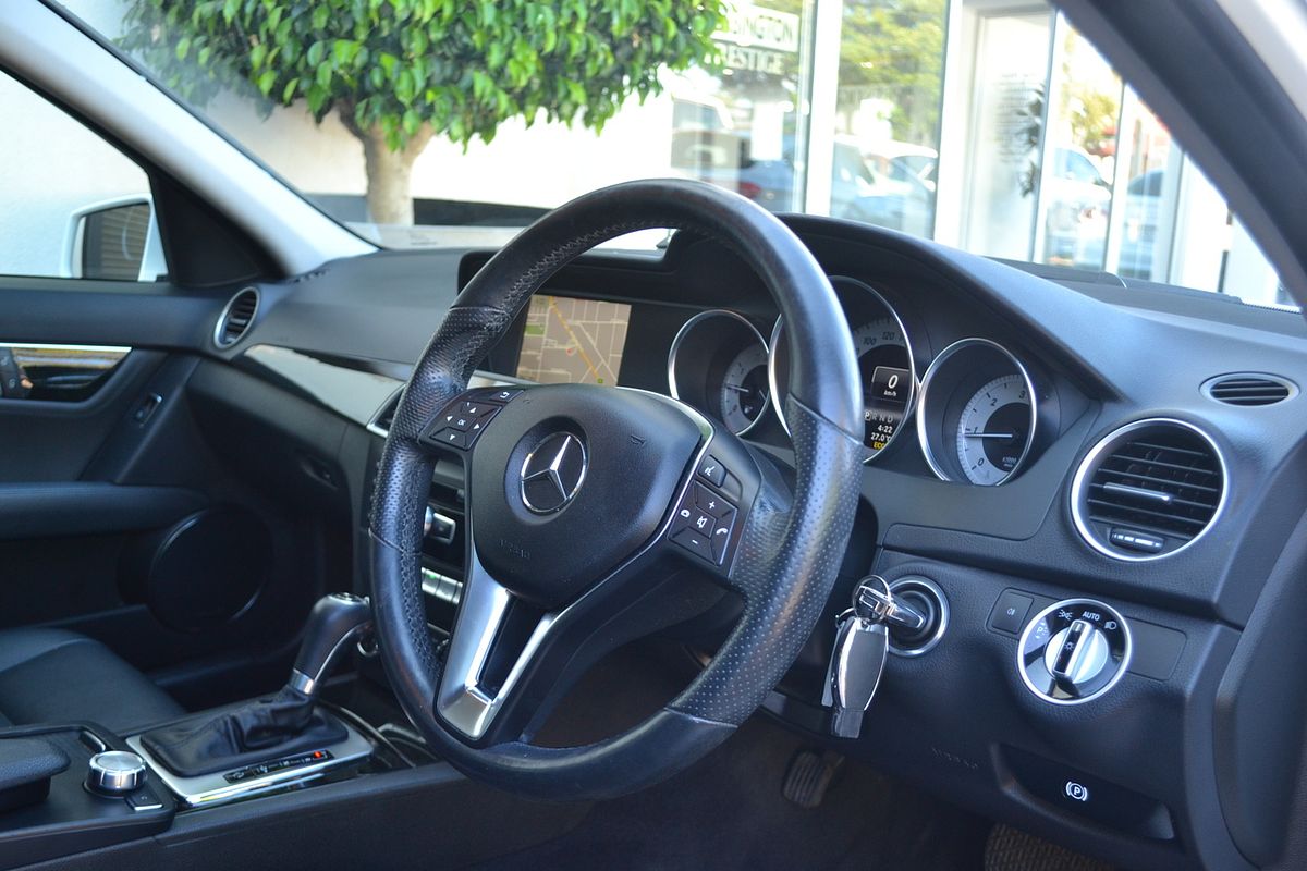 2012 Mercedes-Benz C-Class C250 CDI BlueEFFICIENCY Avantgarde W204