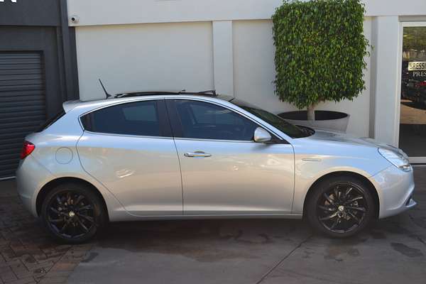 2013 Alfa Romeo Giulietta Progression Series 0