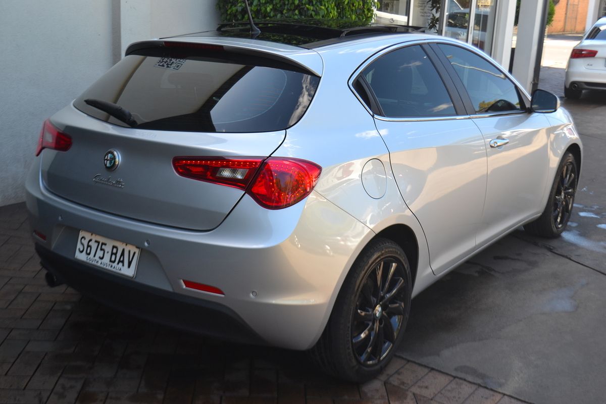 2013 Alfa Romeo Giulietta Progression Series 0