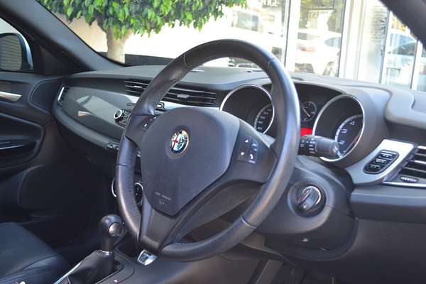 2013 Alfa Romeo Giulietta Progression Series 0