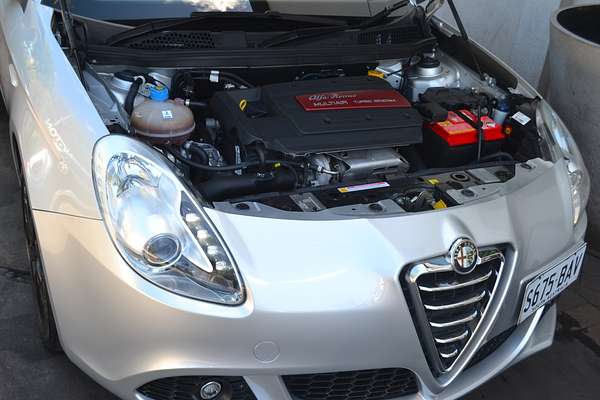 2013 Alfa Romeo Giulietta Progression Series 0