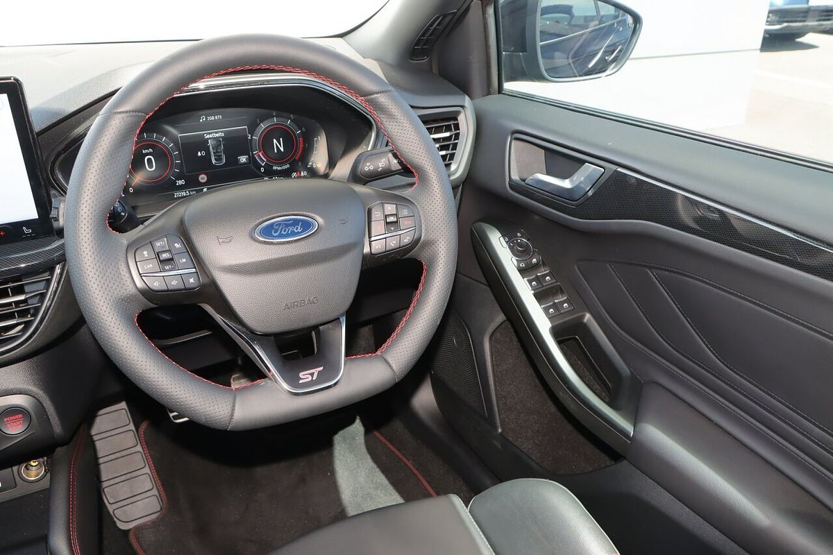 2022 Ford Focus ST SA