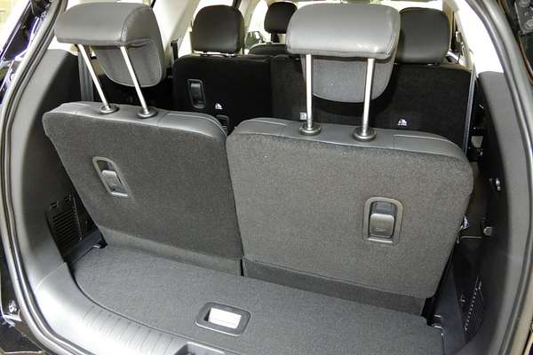 2024 Mahindra XUV700 Black Edition MY25