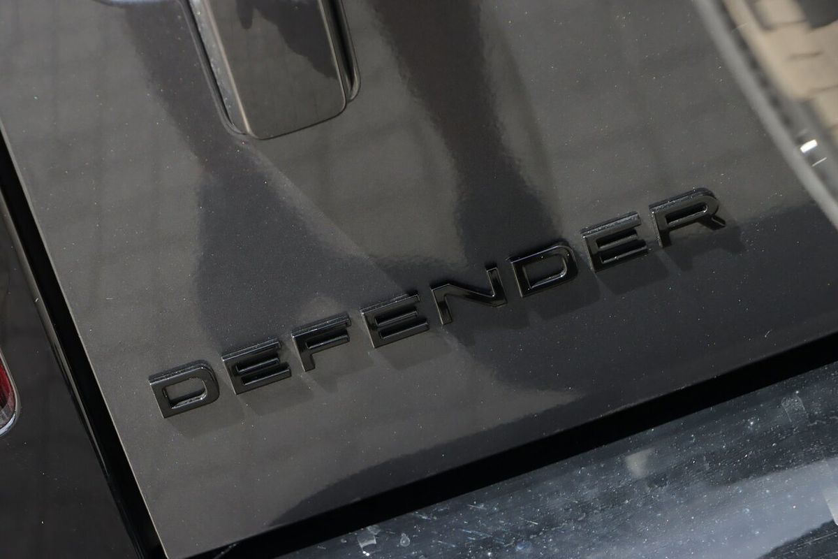 2024 Land Rover Defender 110 D350 X-Dynamic HSE L663