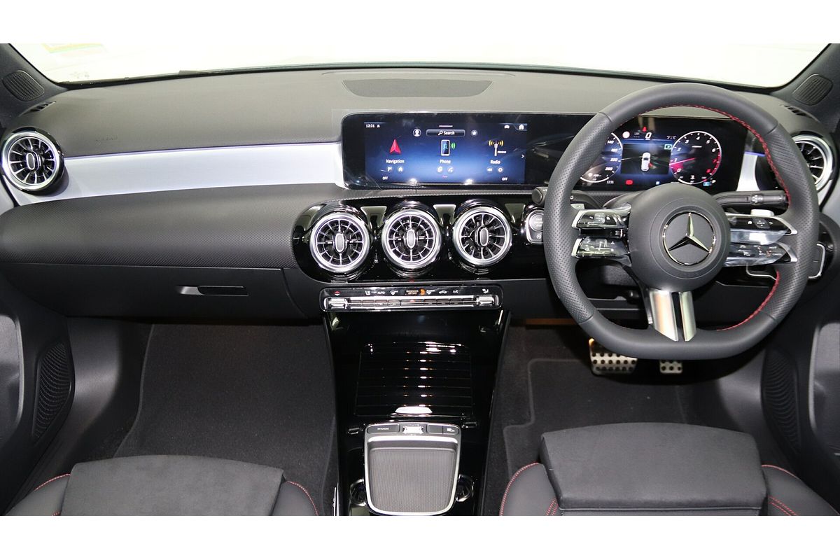 2025 Mercedes-Benz A-Class A200 W177