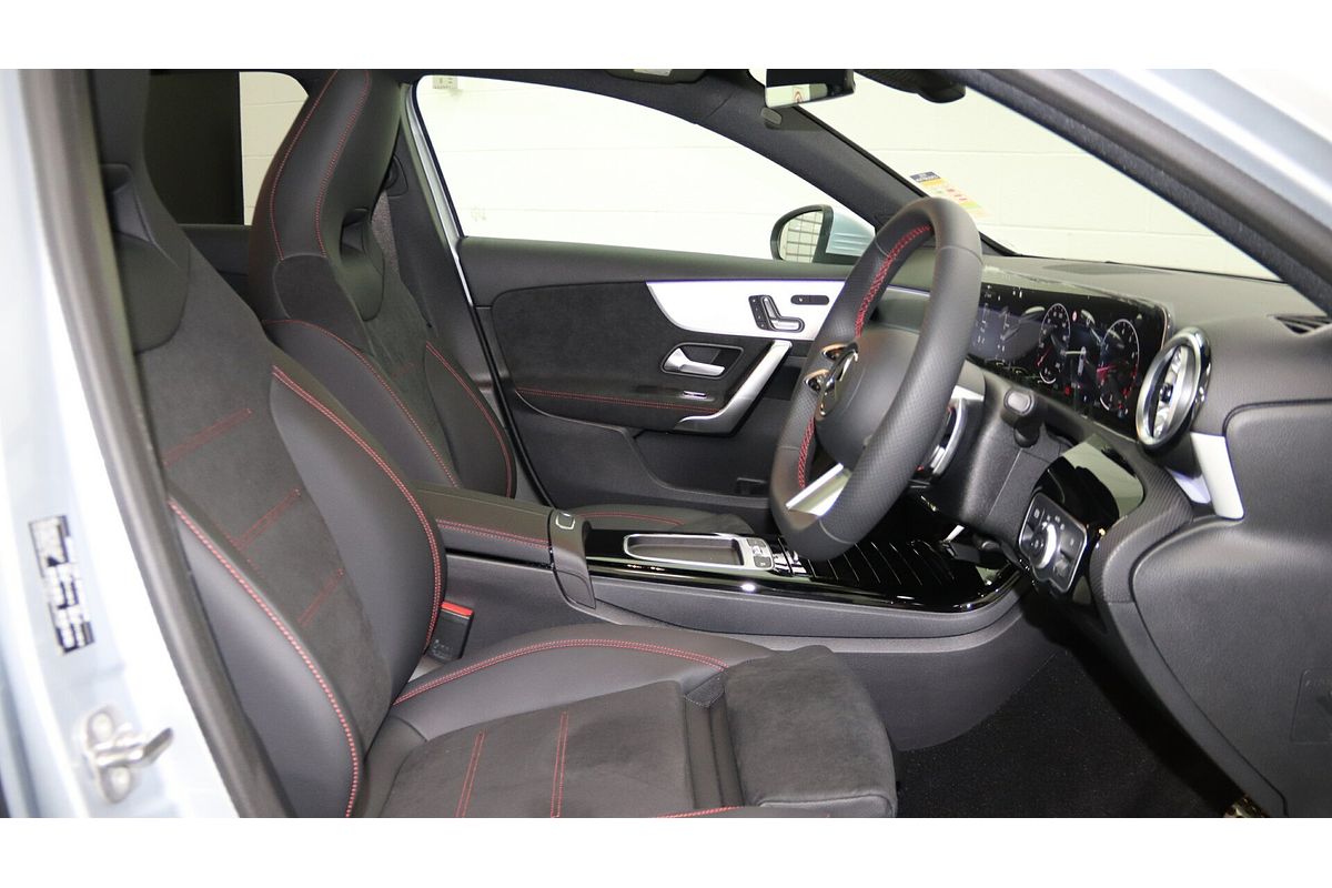 2025 Mercedes-Benz A-Class A200 W177