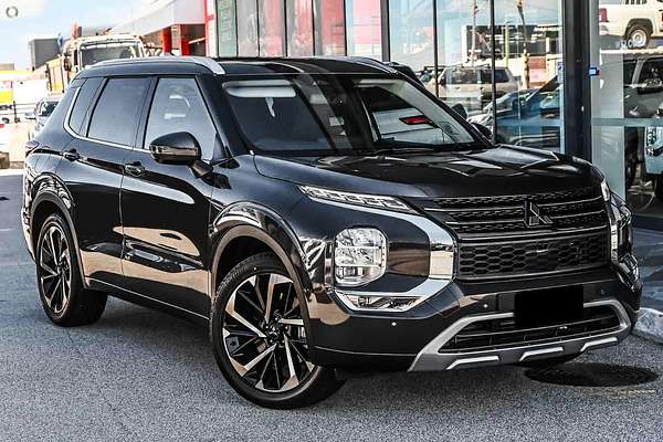 2024 Mitsubishi Outlander Exceed ZM