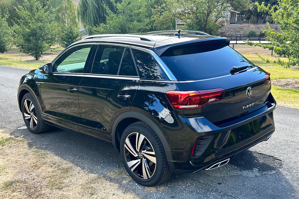 2024 Volkswagen T-Roc 140TSI R-Line D11