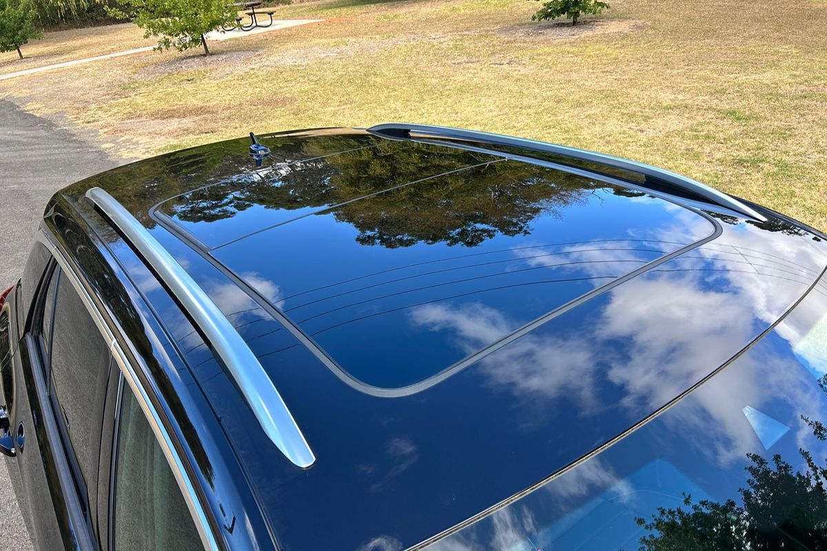 2024 Volkswagen T-Roc 140TSI R-Line D11