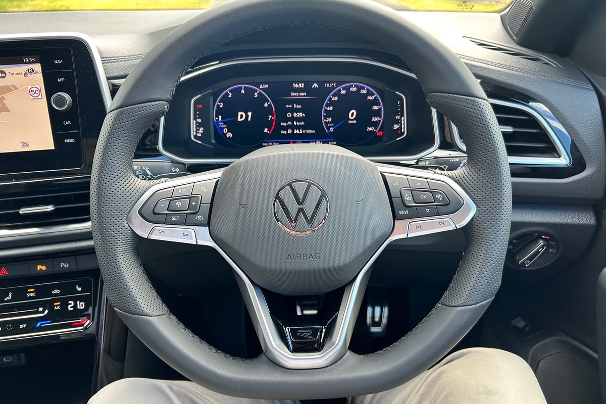 2024 Volkswagen T-Roc 140TSI R-Line D11