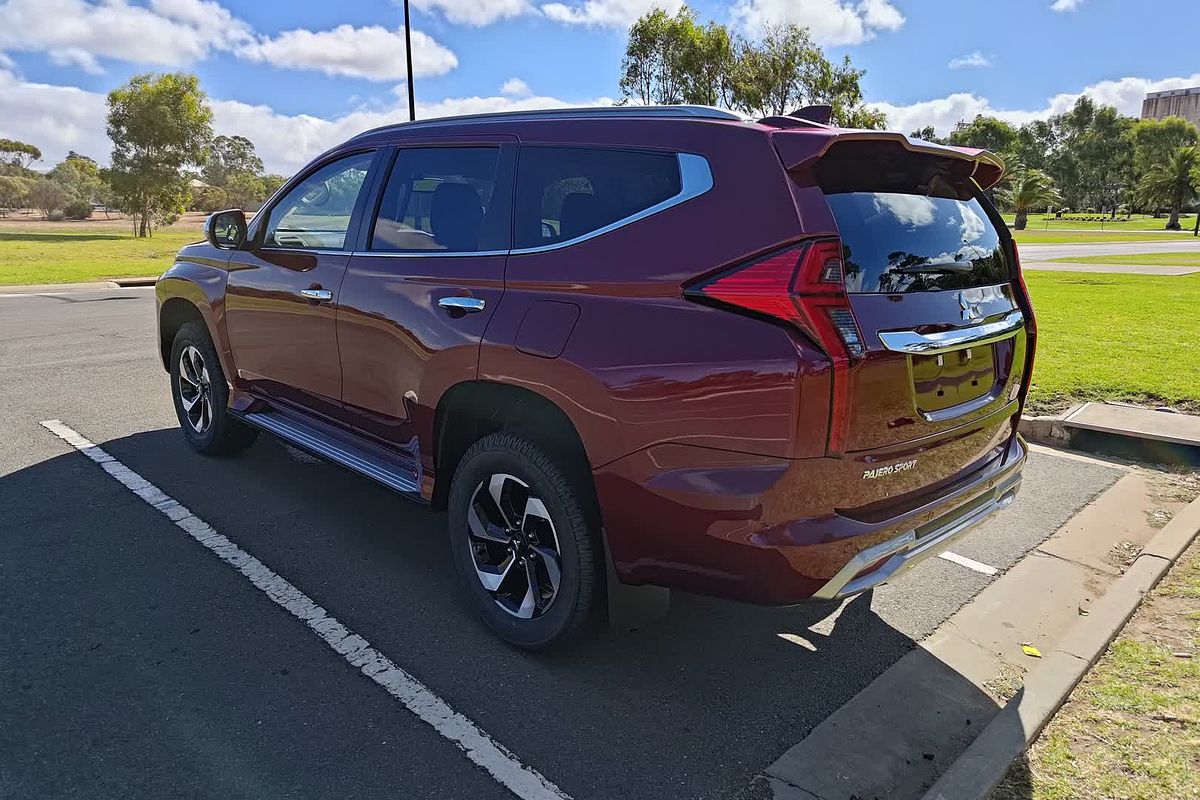 2024 Mitsubishi Pajero Sport GLS QG