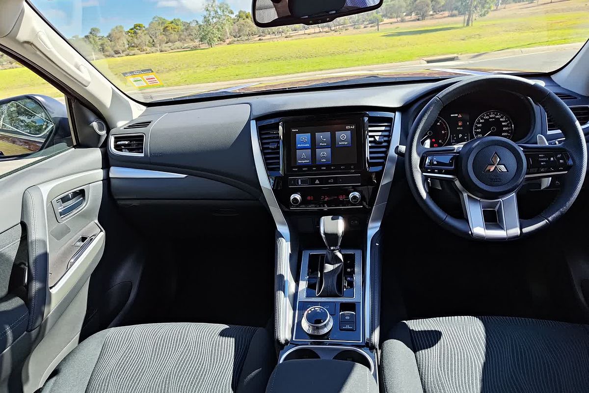 2024 Mitsubishi Pajero Sport GLS QG
