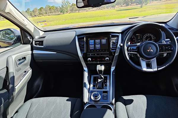 2024 Mitsubishi Pajero Sport GLS QG