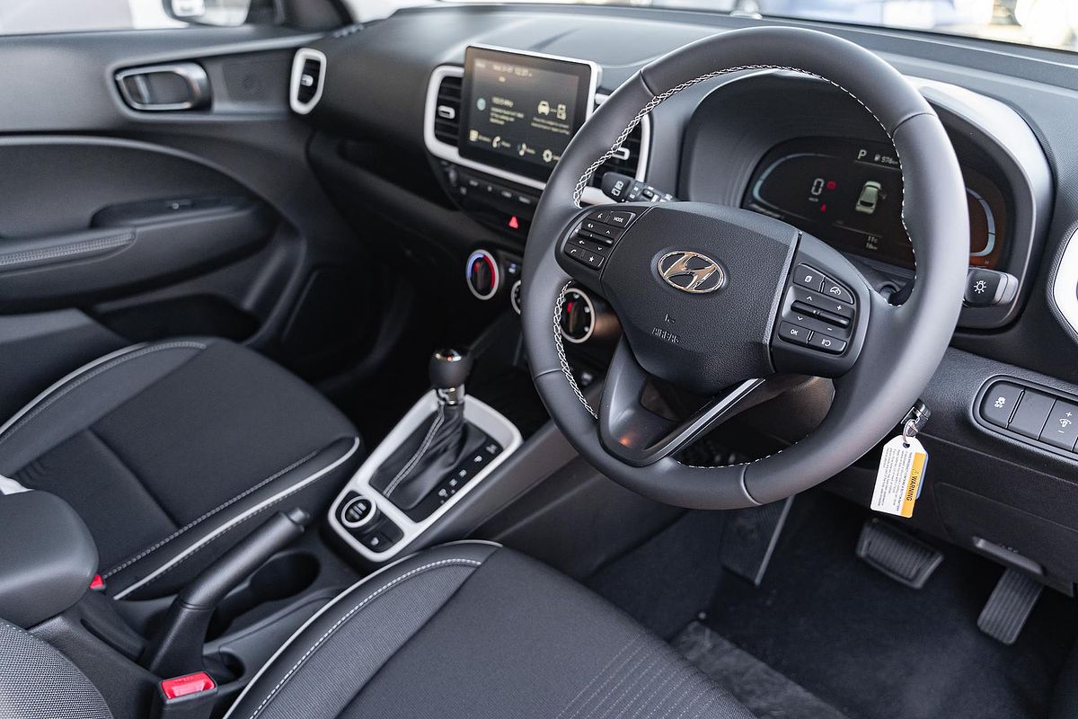 2024 Hyundai Venue Active QX.V5