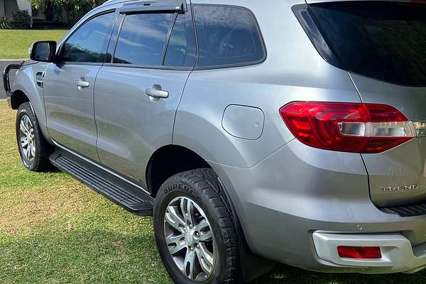 2017 Ford Everest Trend UA