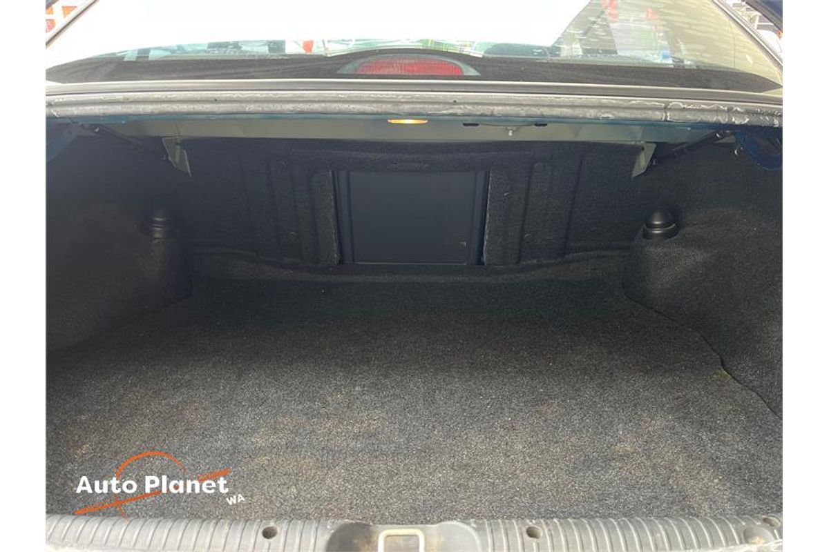 2003 Holden COMMODORE EXECUTIVE VY