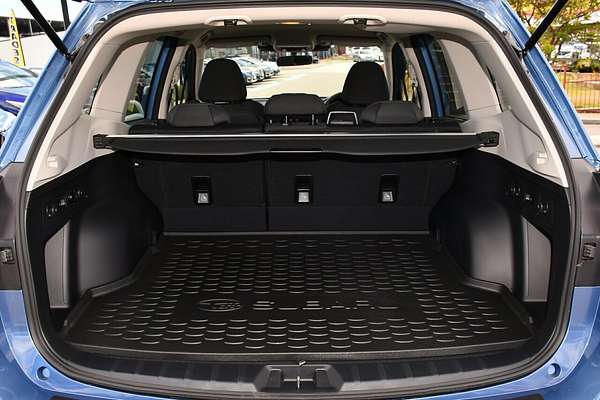 2023 Subaru Forester Hybrid L S5
