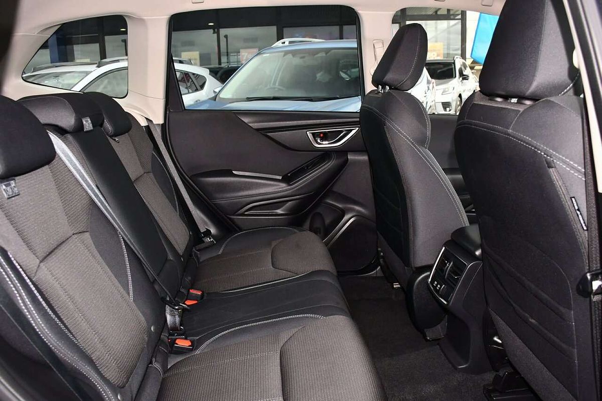 2023 Subaru Forester 2.5i S5