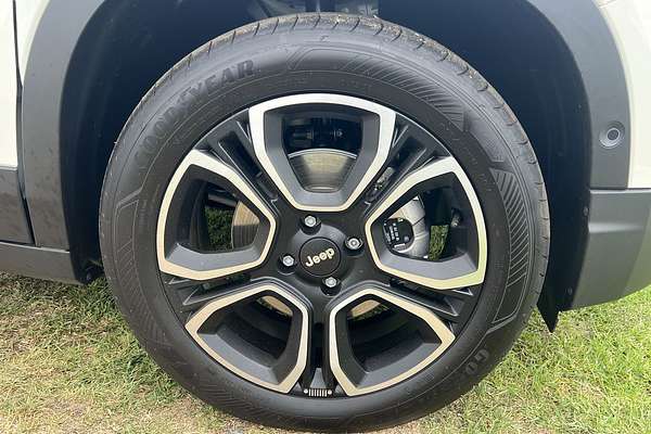 2024 Jeep Avenger Summit JJ