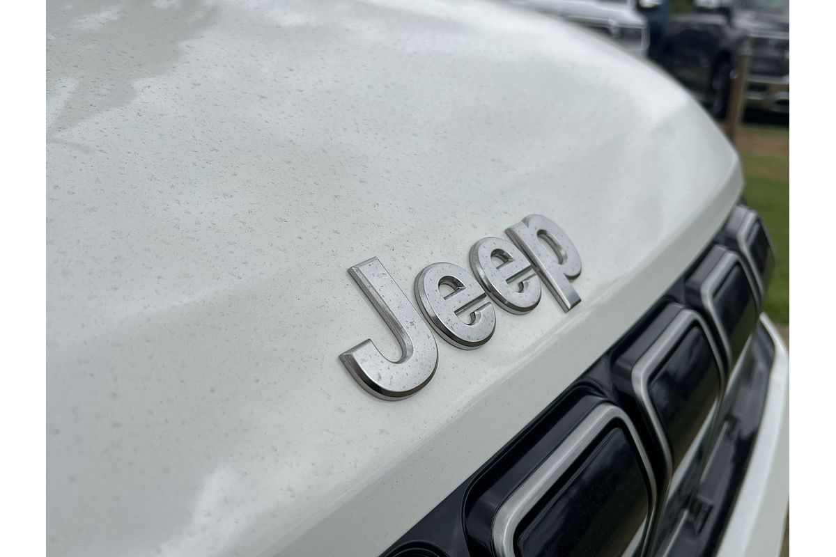 2024 Jeep Avenger Summit JJ