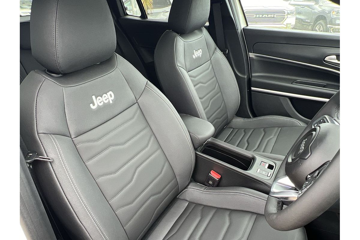 2024 Jeep Avenger Summit JJ