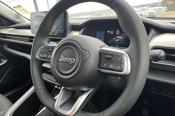 2024 Jeep Avenger Summit JJ