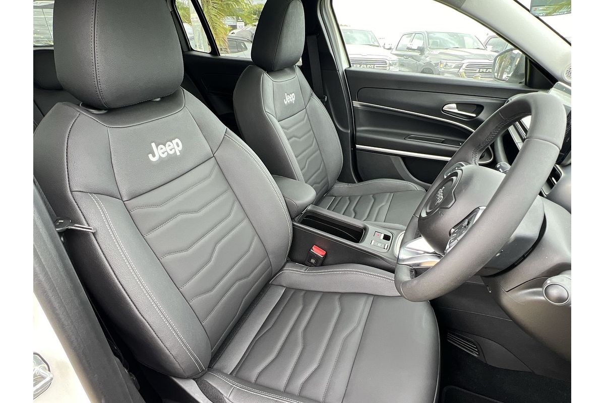 2024 Jeep Avenger Summit JJ