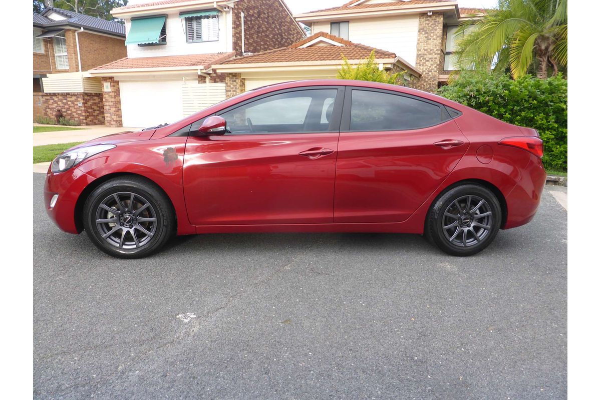 2013 Hyundai Elantra Premium MD2