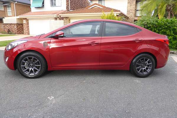 2013 Hyundai Elantra Premium MD2