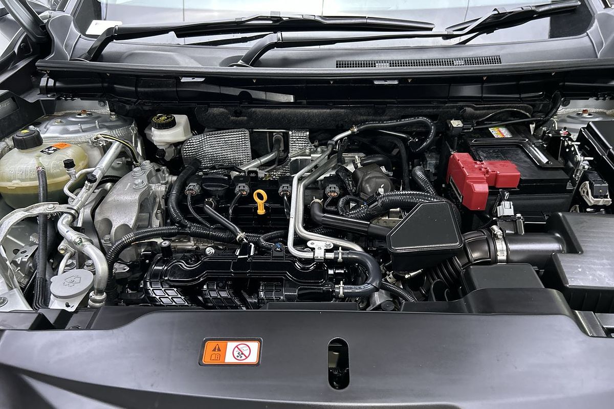 2023 Mitsubishi Outlander ES ZM
