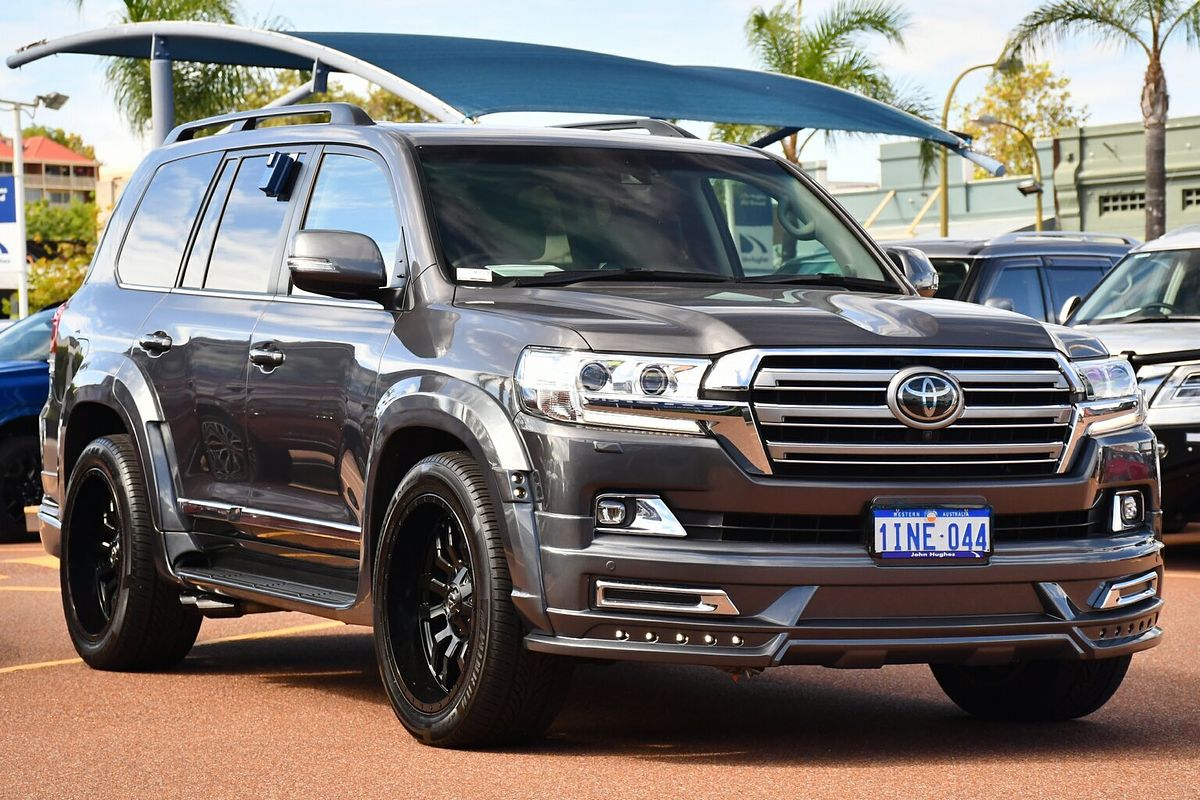 2021 Toyota Landcruiser Sahara VDJ200R