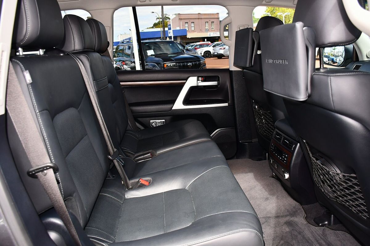 2021 Toyota Landcruiser Sahara VDJ200R