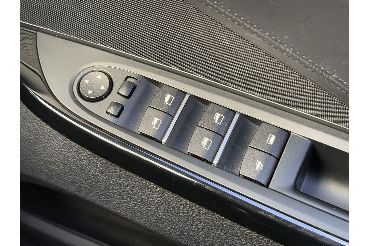 2016 BMW 6 Series 650i F12 LCI