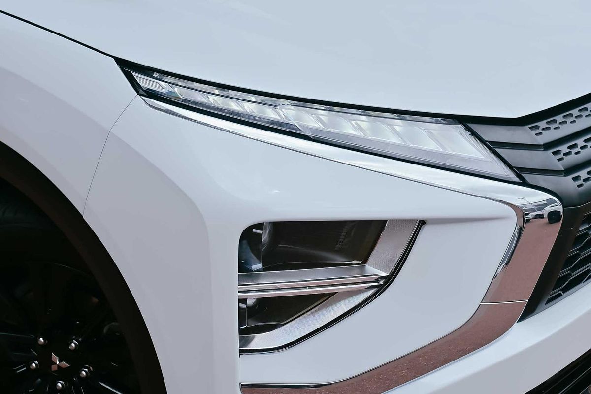 2023 Mitsubishi Eclipse Cross LS Black Edition YB