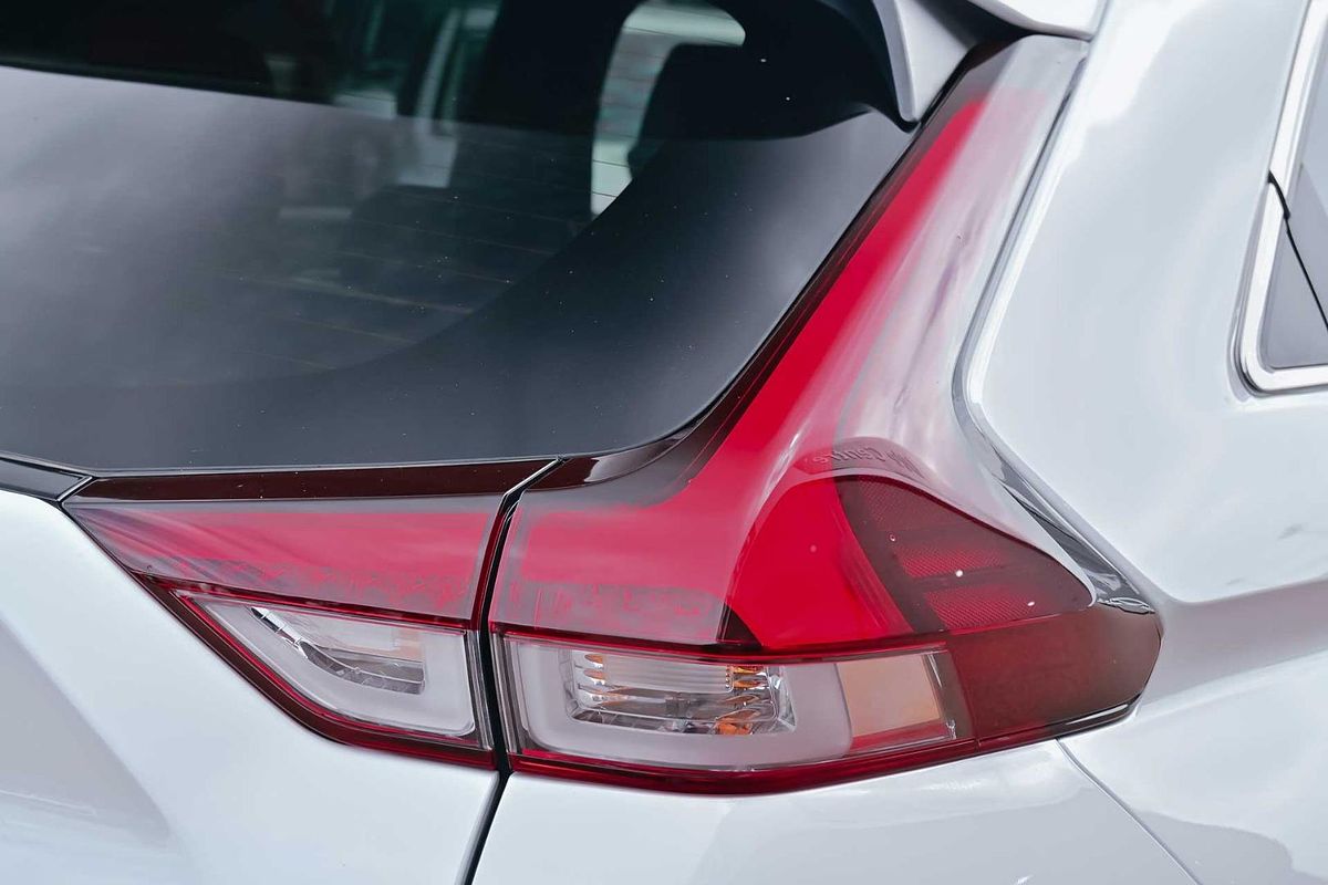 2023 Mitsubishi Eclipse Cross LS Black Edition YB