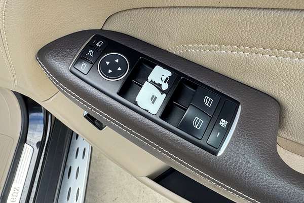 2012 Mercedes-Benz M-Class ML250 BlueTEC W166