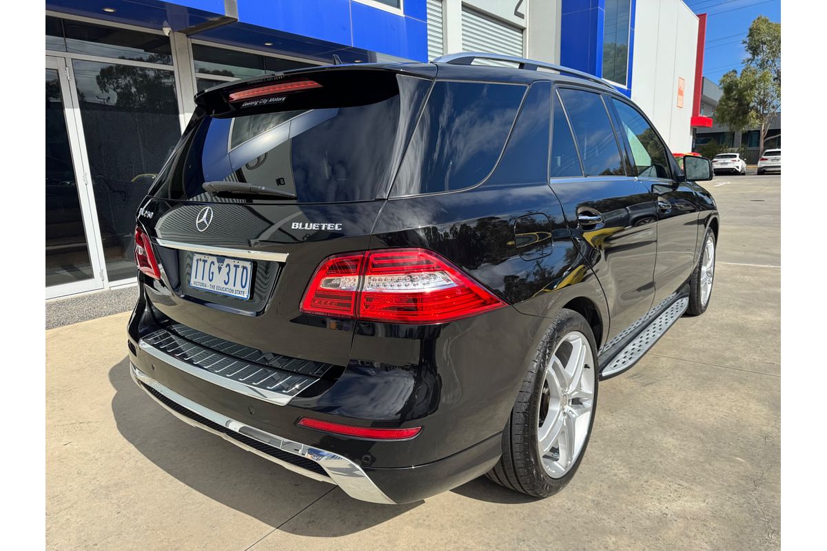 2012 Mercedes-Benz M-Class ML250 BlueTEC W166
