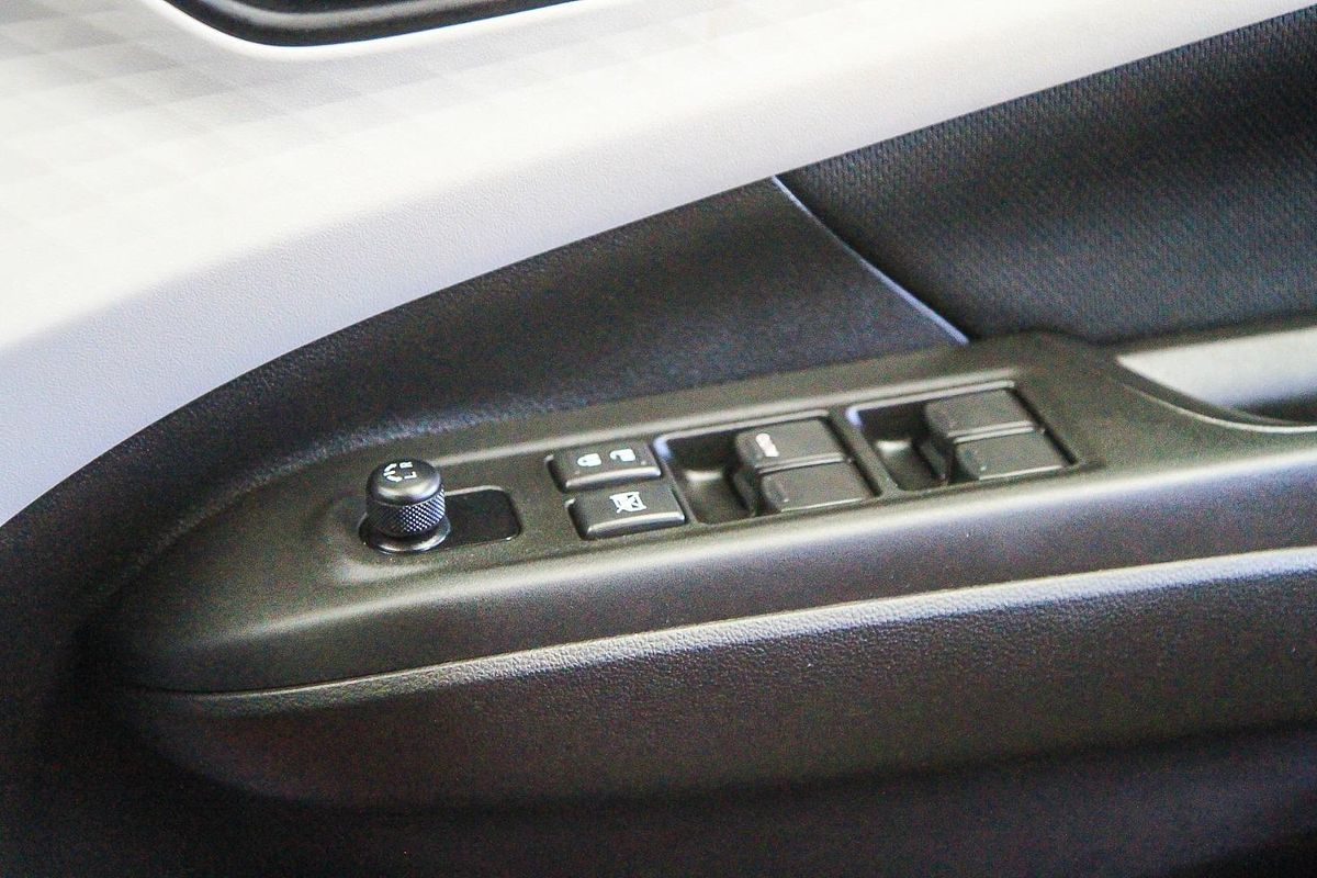 2024 Suzuki Swift Hybrid UZ
