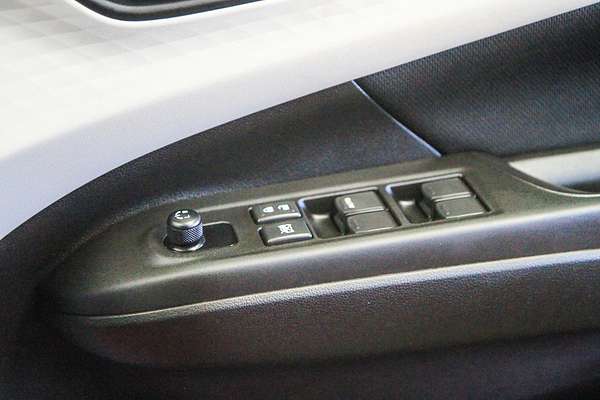 2024 Suzuki Swift Hybrid UZ