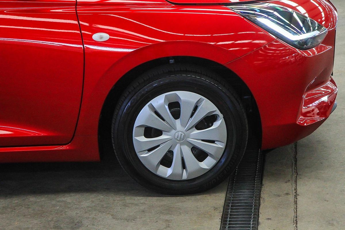 2024 Suzuki Swift Hybrid UZ