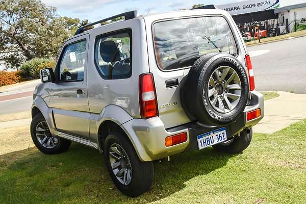2015 Suzuki Jimny Sierra SN413 T6