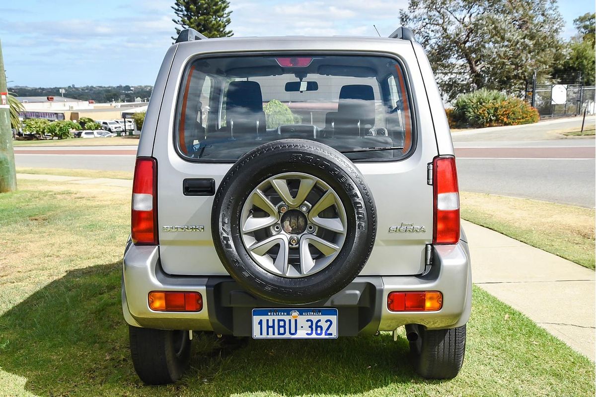 2015 Suzuki Jimny Sierra SN413 T6