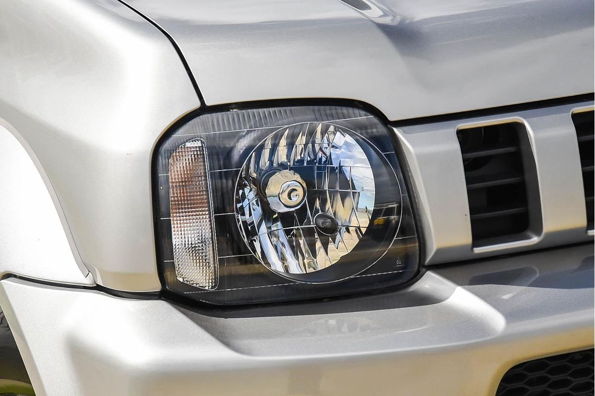 2015 Suzuki Jimny Sierra SN413 T6