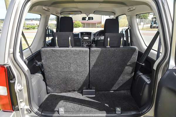 2015 Suzuki Jimny Sierra SN413 T6