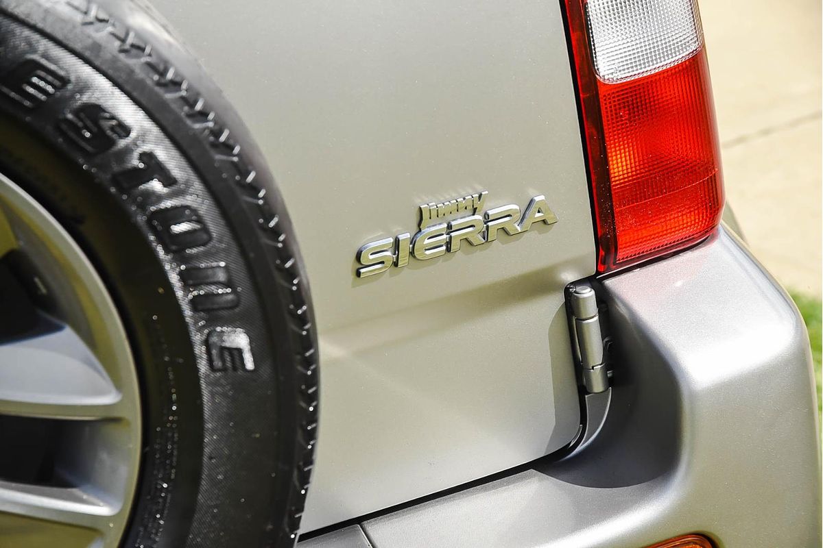 2015 Suzuki Jimny Sierra SN413 T6