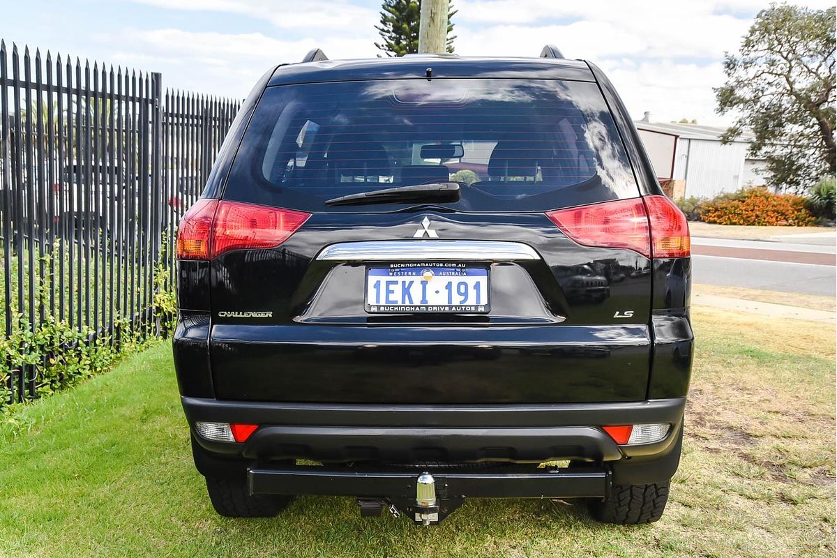 2013 Mitsubishi Challenger LS PB