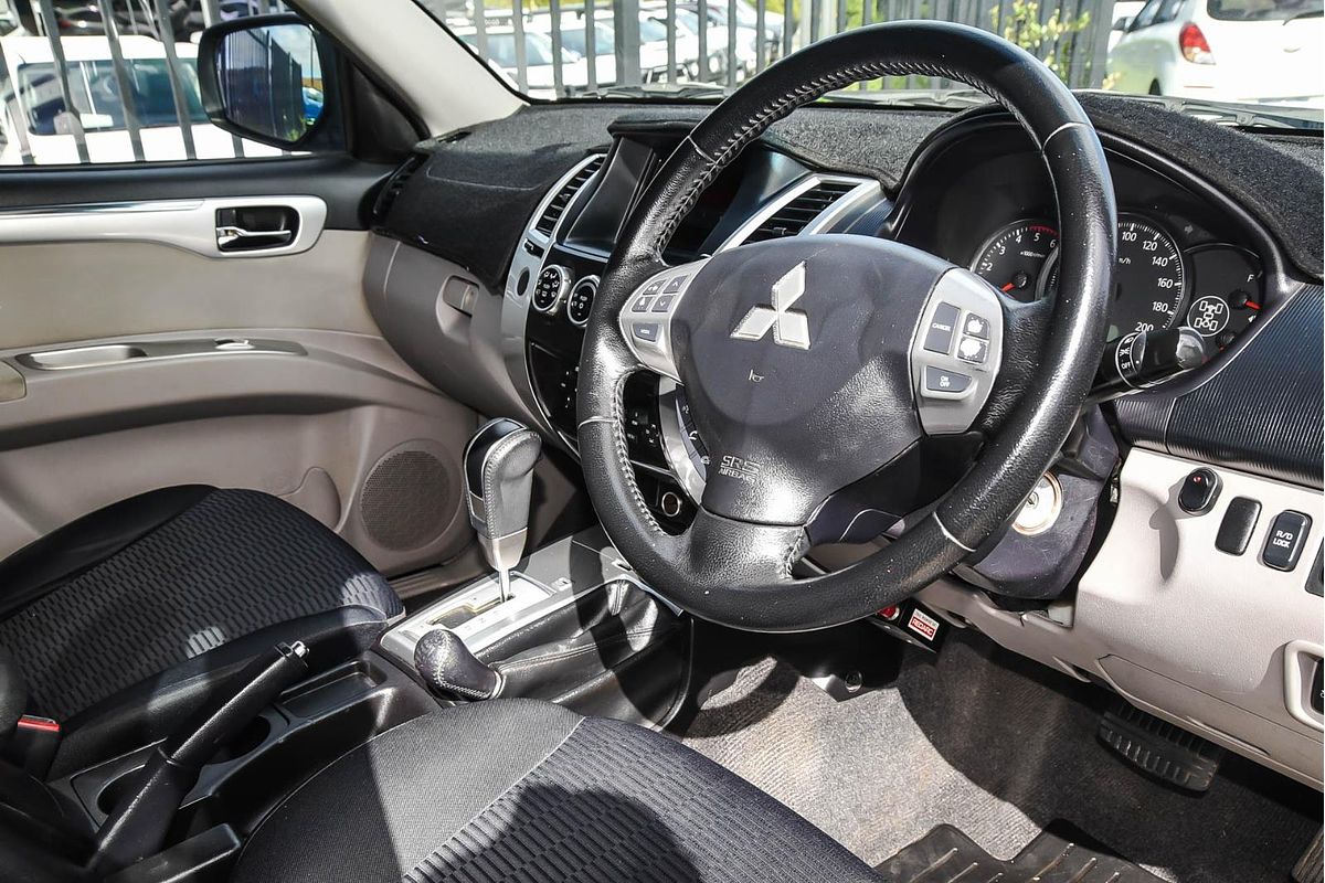 2013 Mitsubishi Challenger LS PB