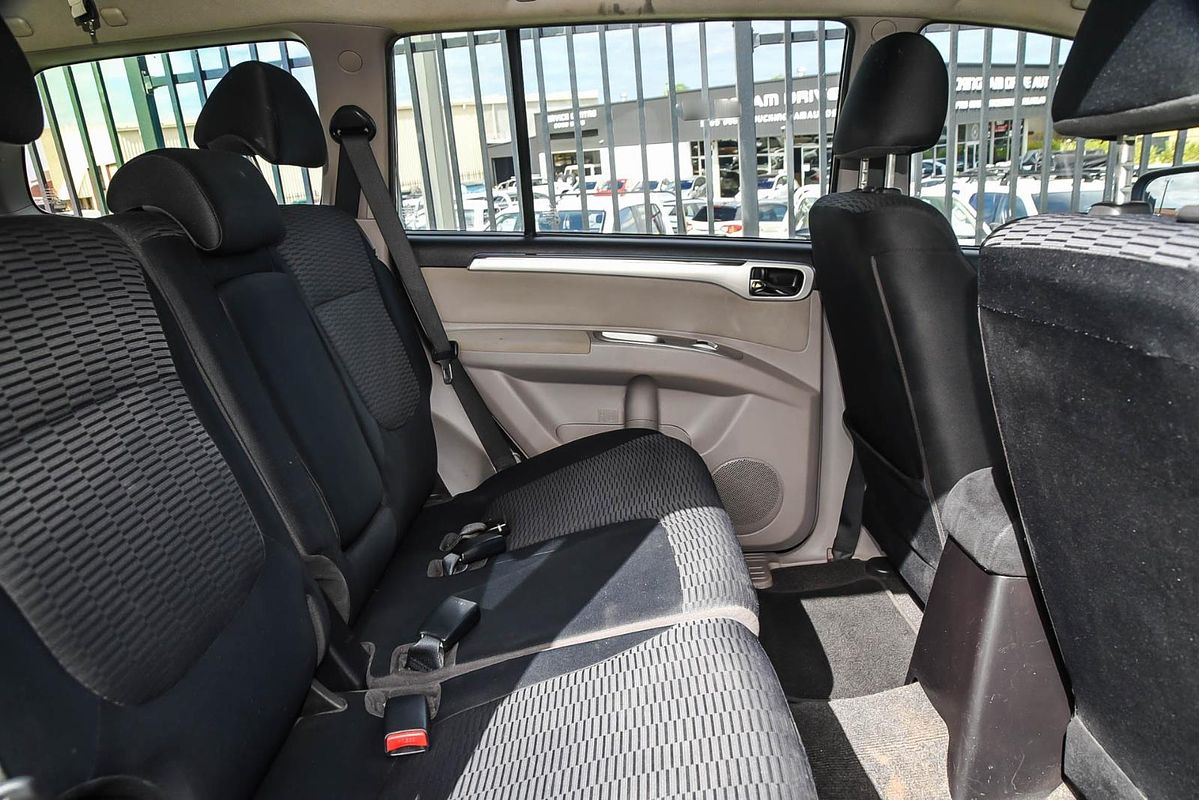 2013 Mitsubishi Challenger LS PB